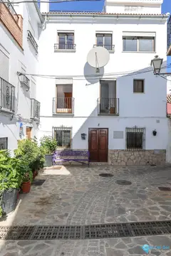 3 bedroom House for Sale in Yunquera-59125