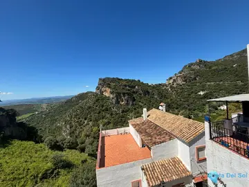 3 bedroom House for Sale in Casares