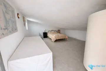 3 bedroom House for Sale in Casares-60589