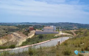 885m2 Plot for Sale in Mijas-60731