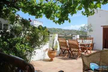 4 bedroom House for Sale in Almachar-61307