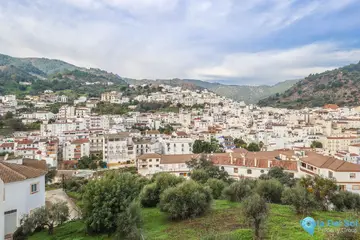 4 bedroom House for Sale in Tolox-61497
