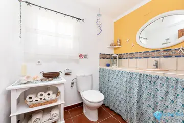 5 bedroom House for Sale in Cuevas De San Marcos-61581