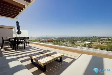 3 bedroom Apartment for Sale in Cancelada-84092