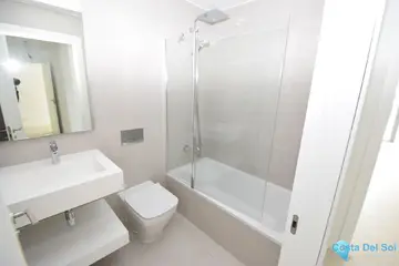 3 bedroom Apartment for Sale in La Cala de Mijas-11825