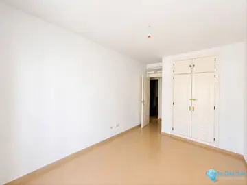 2 bedroom Apartment for Sale in San Luis de Sabinillas-62255