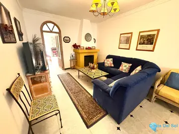 3 bedroom House for Sale in Jimena de la Frontera-63247