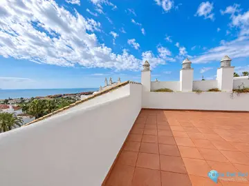 2 bedroom Apartment for Sale in La Duquesa-64560