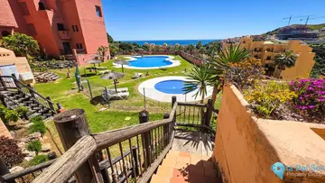 2 bedroom Apartment for Sale in La Duquesa-64741