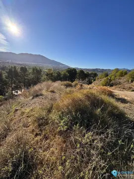 1200m2 Plot for Sale in Alhaurín el Grande-65415
