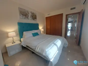 2 bedroom Apartment for Sale in Benahavís-65450