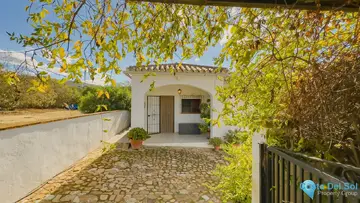 2 bedroom House for Sale in Almogía-66076