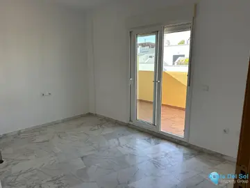2 bedroom Apartment for Sale in Estepona-66190