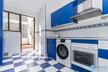 4 bedroom Apartment for Sale in San Luis de Sabinillas-66296