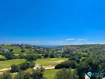 2 bedroom Apartment for Sale in Estepona-66360