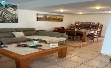 3 bedroom House for Sale in Estepona-816