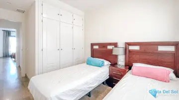 2 bedroom Apartment for Sale in La Duquesa-67010