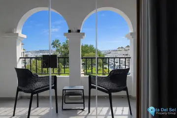 2 bedroom Apartment for Sale in La Duquesa-67074