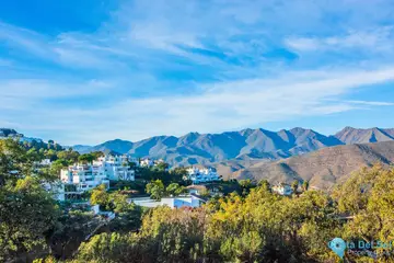 1563m2 Plot for Sale in La Mairena-67293