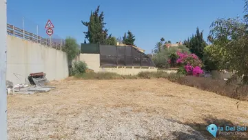 600m2 Plot for Sale in Estepona-67375