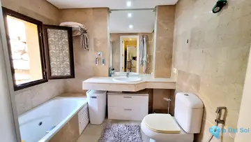 3 bedroom Apartment for Sale in La Duquesa-67745