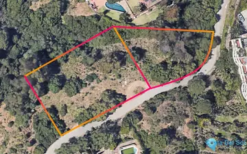 1090m2 Plot for Sale in Elviria-105406