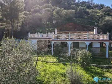 2 bedroom House for Sale in Guaro-105668