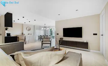 4 bedroom Apartment for Sale in Nueva Andalucía-1396