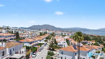 6 bedroom House for Sale in Manilva-78059