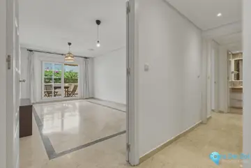 2 bedroom Apartment for Sale in The Golden Mile-78048