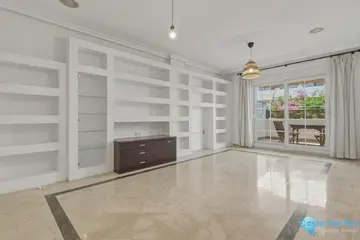 2 bedroom Apartment for Sale in The Golden Mile-78056