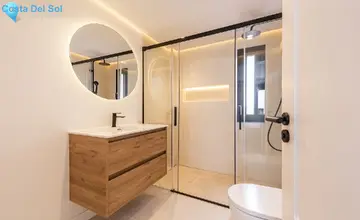 4 bedroom Apartment for Sale in Estepona-1648