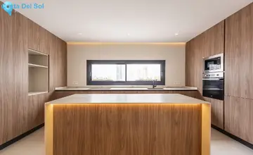 4 bedroom Apartment for Sale in Estepona-1637