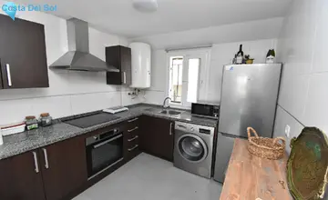 3 bedroom Apartment for Sale in Fuengirola-1732