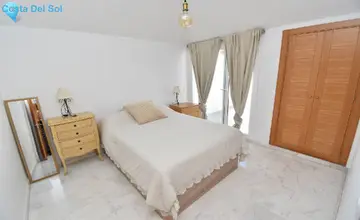 3 bedroom Apartment for Sale in Fuengirola-1734
