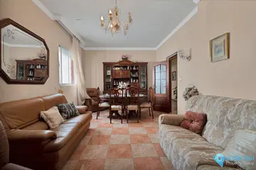 5 bedroom House for Sale in La Línea-78298