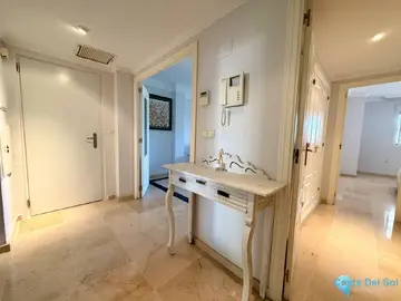 2 bedroom Apartment for Sale in Río Real-78525