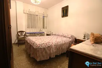 5 bedroom Apartment for Sale in Guaro-78847