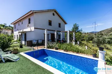 8 bedroom House for Sale in Monda-78860