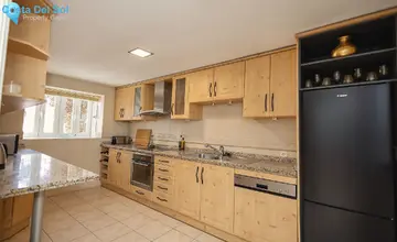 4 bedroom House for Sale in Riviera del Sol-2118