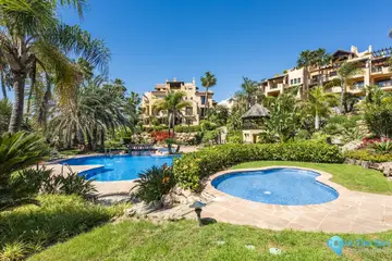 2 bedroom Apartment for Sale in El Paraiso-78976