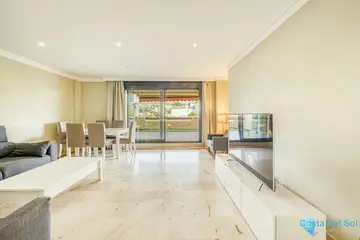 2 bedroom Apartment for Sale in Benahavís-79056