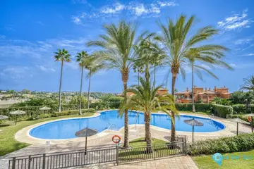 2 bedroom Apartment for Sale in Benahavís-79064