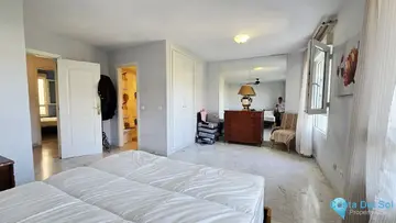 3 bedroom Apartment for Sale in Nueva Andalucía-79240