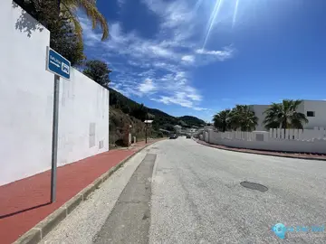 830m2 Plot for Sale in Mijas-79604