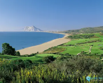1215m2 Plot for Sale in La Alcaidesa-68461