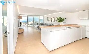 2 bedroom Apartment for Sale in Fuengirola-2318