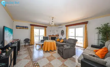 3 bedroom House for Sale in Alora-2348