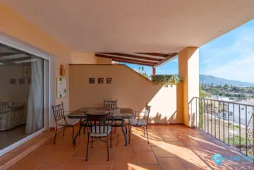 2 bedroom Apartment for Sale in Benahavís-69327