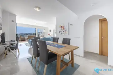 3 bedroom Apartment for Sale in La Mairena-69524